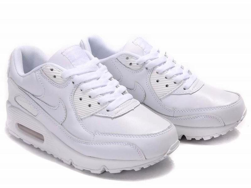 nike requin femme blanche